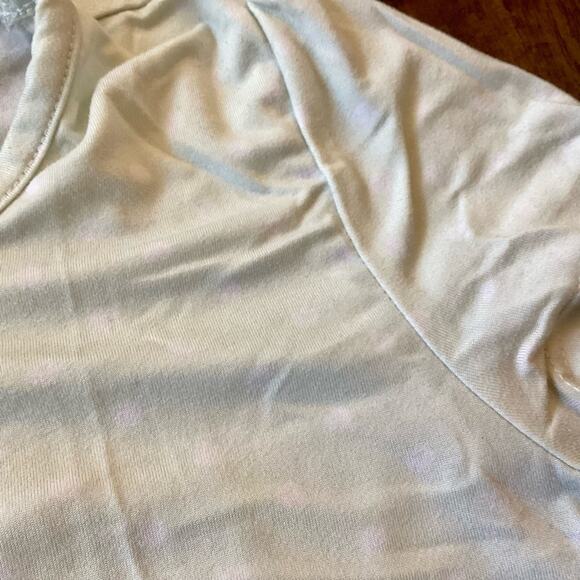 Young Hearts Fitted Tee - Picture 3 of 5